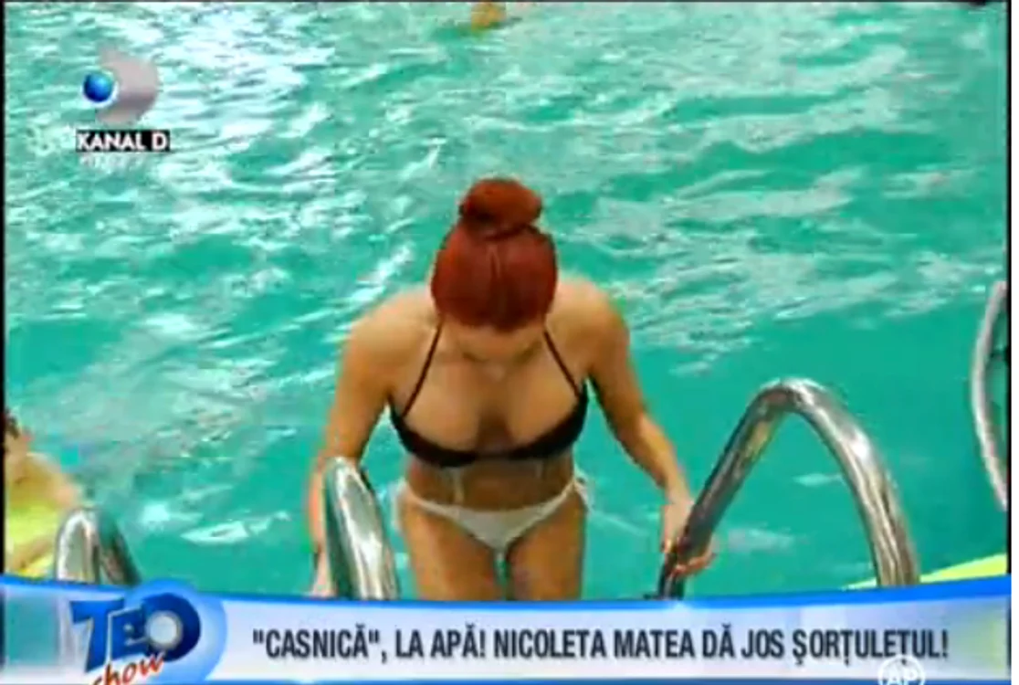 Nicoleta Matea la piscină