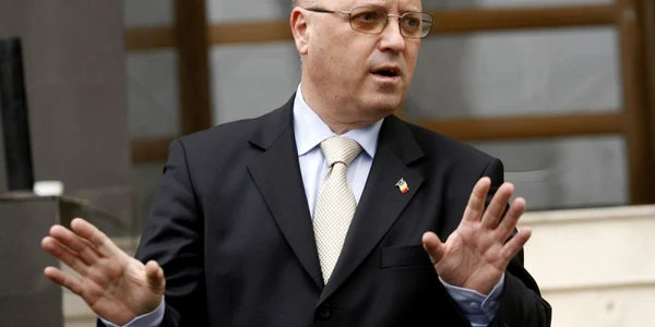 Fostul consilier al lui Nicolae Văcăroiu, Andrei Alexandru, se vrea şef la PSD