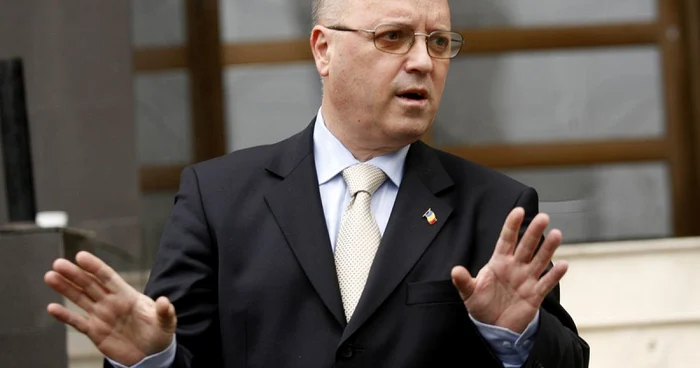 Fostul consilier al lui Nicolae Văcăroiu, Andrei Alexandru, se vrea şef la PSD