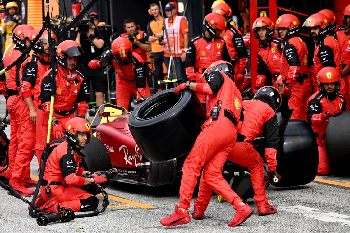 Echipa Ferrari la Grand Prix-ul Olandei FOTO AFP