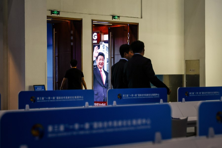 China celebrează Noile drumuri ale mătăsii, cu războiul dintre Israel şi Hamas pe fundal