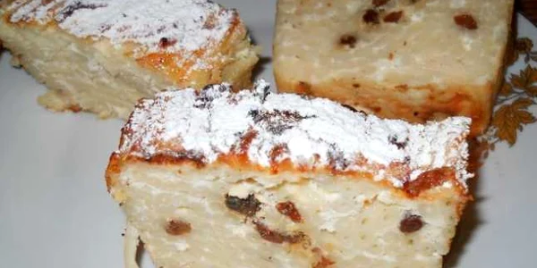 budinca de macaroane cu stafide
