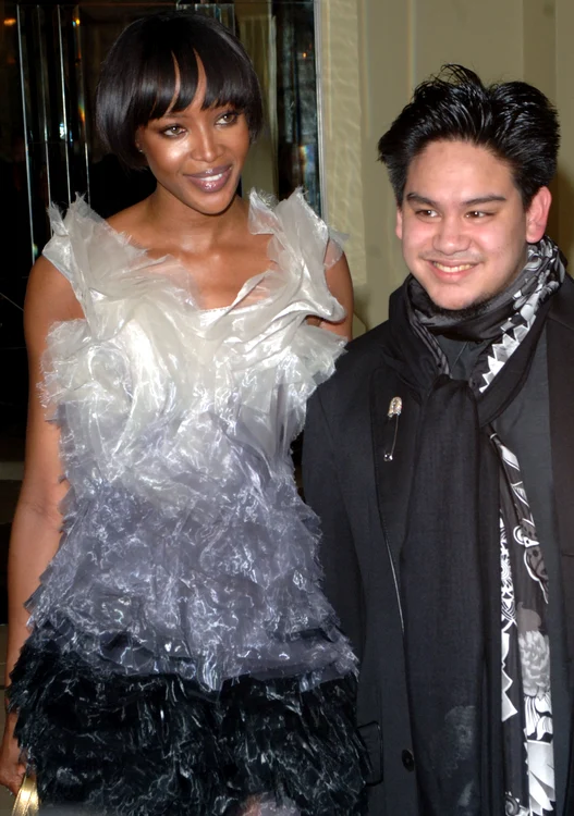 Prințul Azim alături de supermodelul Naomi Campbell