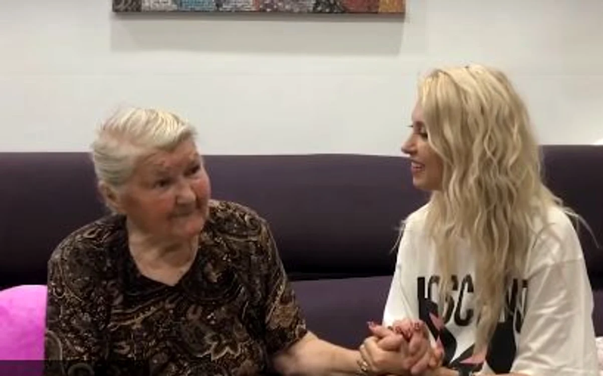 Bunia Andreei Bălan și-a cunoscut strănepoata cea mică Foto: Captură YouTube