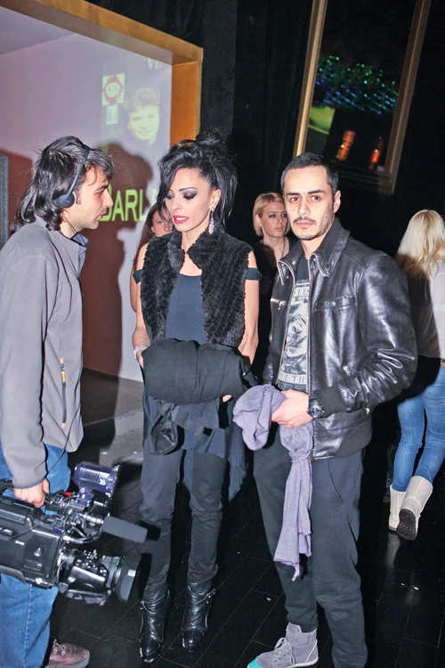 
    Cosmina Păsărin  şi Nemer sunt  împreună de  patru ani  