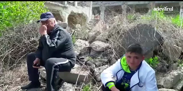 Cum se vând mieii de Paşte. Fermier: „N-o să le mai ţinem. Să muncim degeaba?“