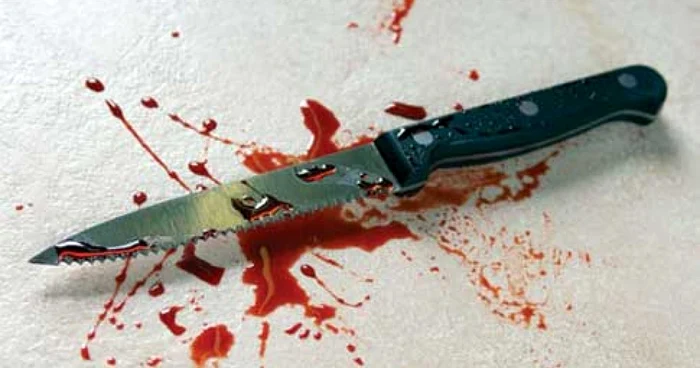 Bătrânul a fost lovit cu un cuţit mic de bucătărie 