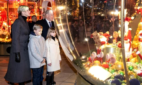 Albert și Charlene de Monaco alături de copii foto Facebook3 jpg