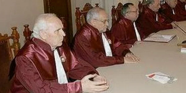 Magistraţii vor să blocheze sistemul, dacă Guvernul îşi asumă răspunderea pe Legea unică