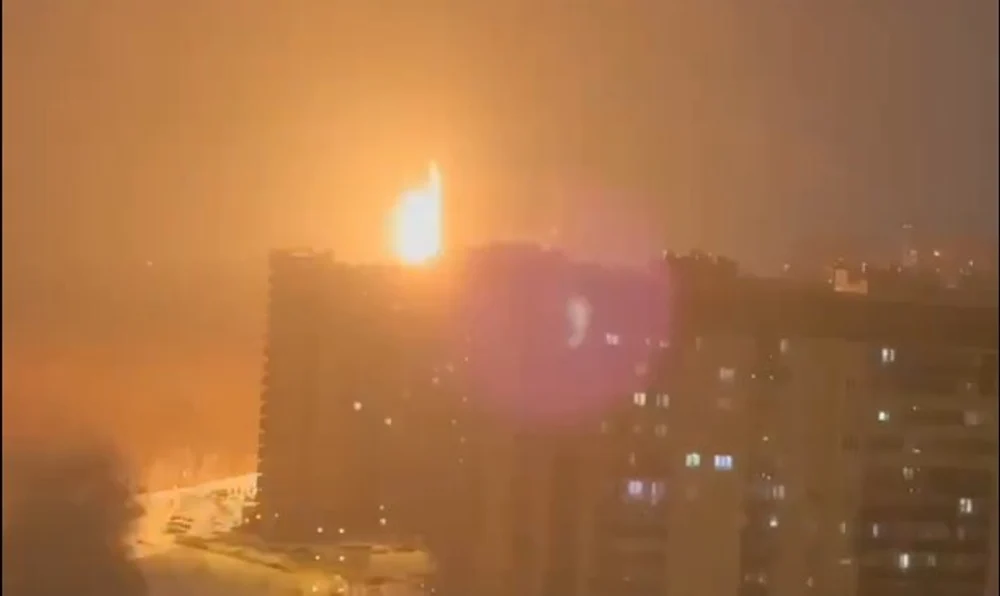 Atac ucrainean cu drone în Rusia: o femeie a murit, mai multe clădiri avariate în Voronej