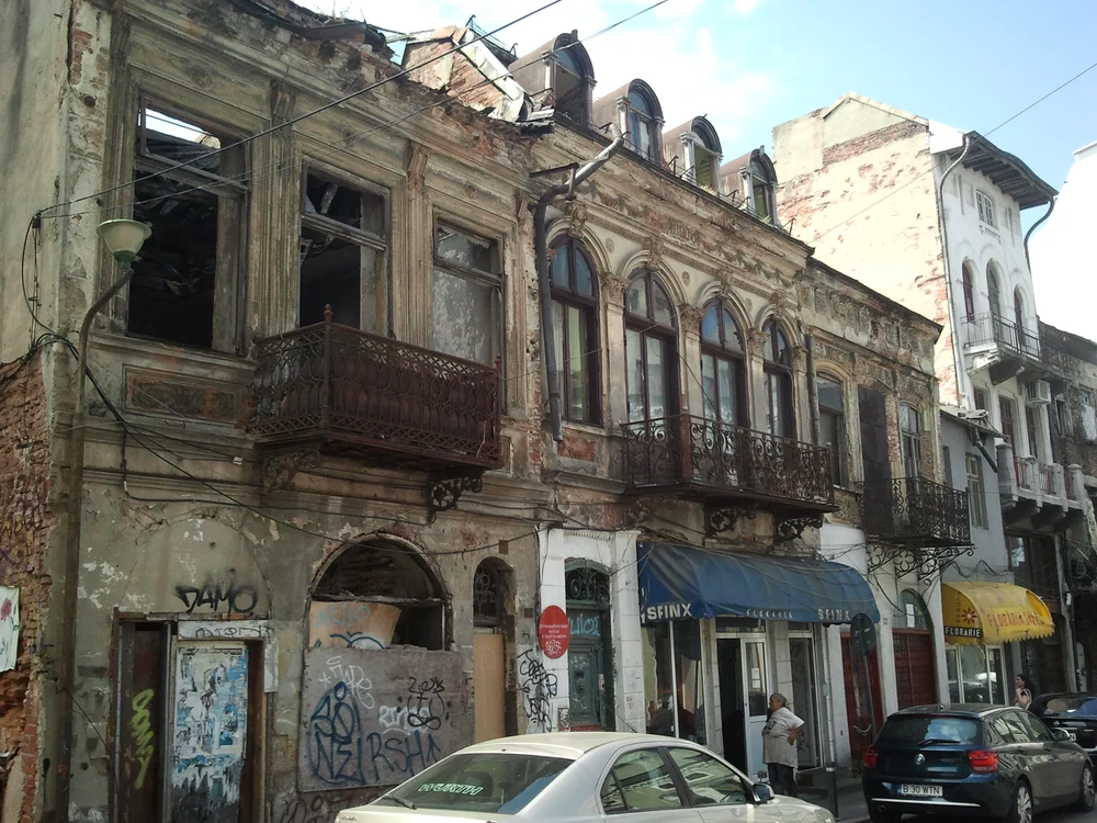 
    Sute de clădiri din București ar cădea la un cutremur de 7 pe Richterfoto: arhiva personală  