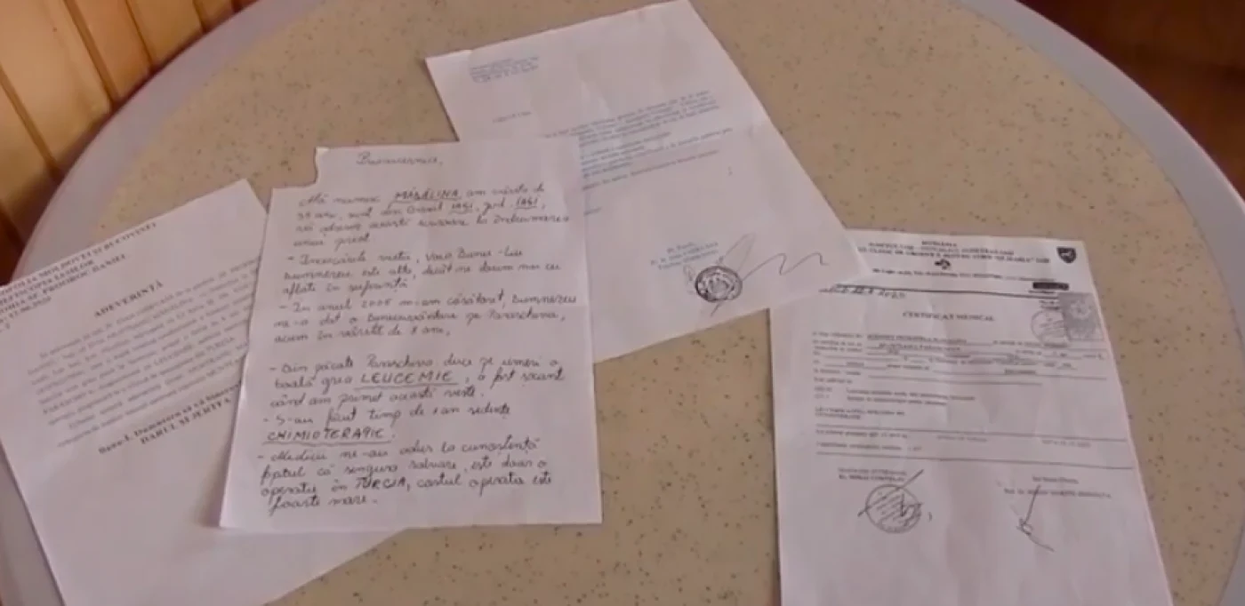 documente false