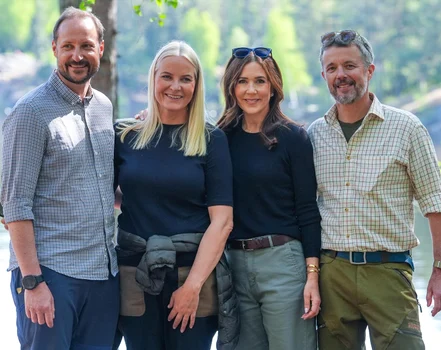 Prințul Haakon și Prințesa Mette Marit cu Regele Frederick și Regina Mary. FOTO: Casa Regală norvegiană