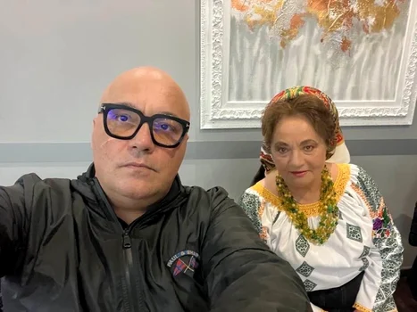 laura lavric fiu jpeg