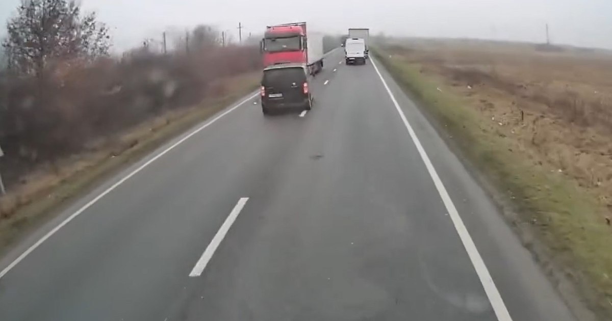 Titi Aur explică tragedia din județul Timiș: „S-a întâmplat ceva în interiorul microbuzului”. Șapte persoane au murit