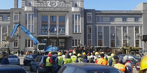 Proteste în Portul Constanţa la adresa administraţiei Mazăre Foto Sînziana Ionescu
