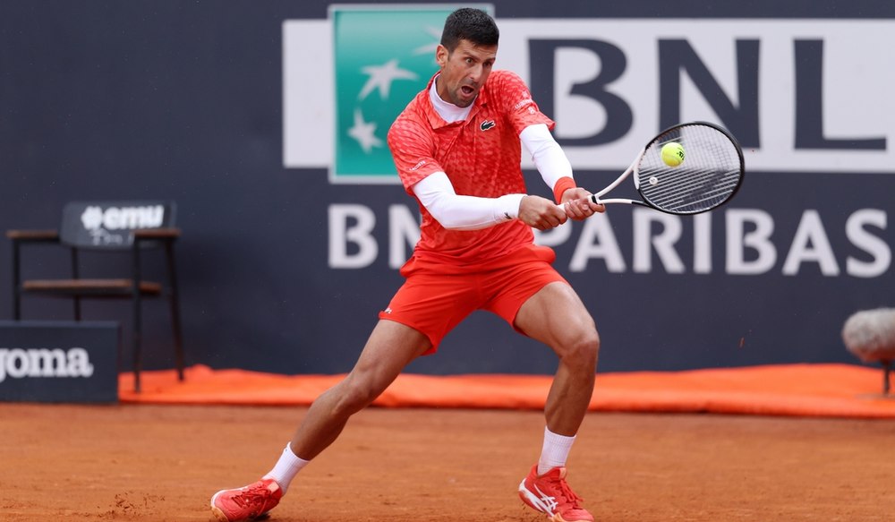 Maraton la Roland Garro.s Djokovic, în optimi după un meci de peste trei ore şi jumătate