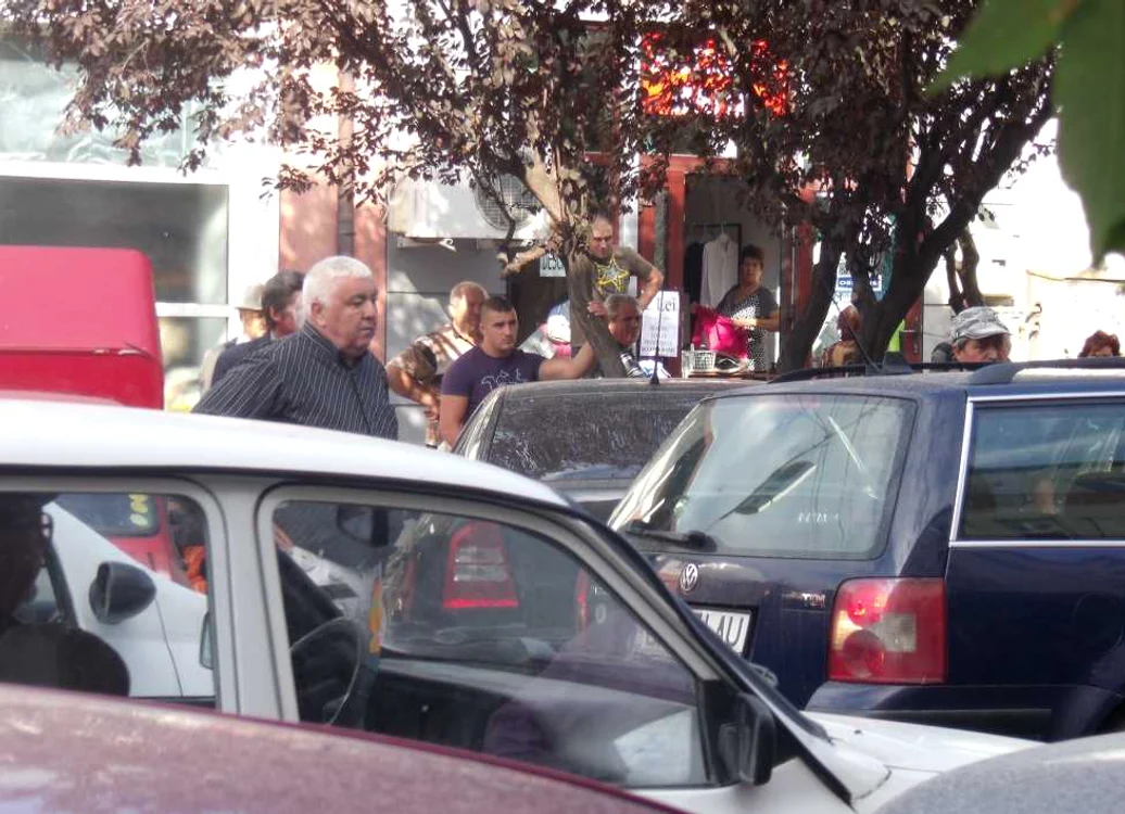 Aurel Bâcu a chemat poliţia