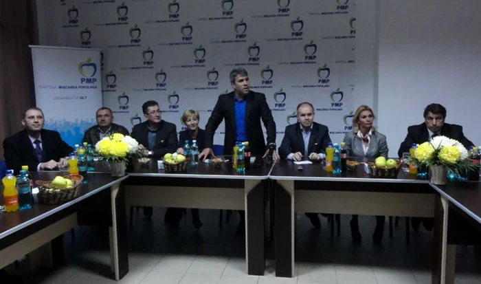 Preşedintele PMP Olt, Marian Vasile, a avut invitaţi la eveniment nume importante (FOTO: Mugurel Manea)