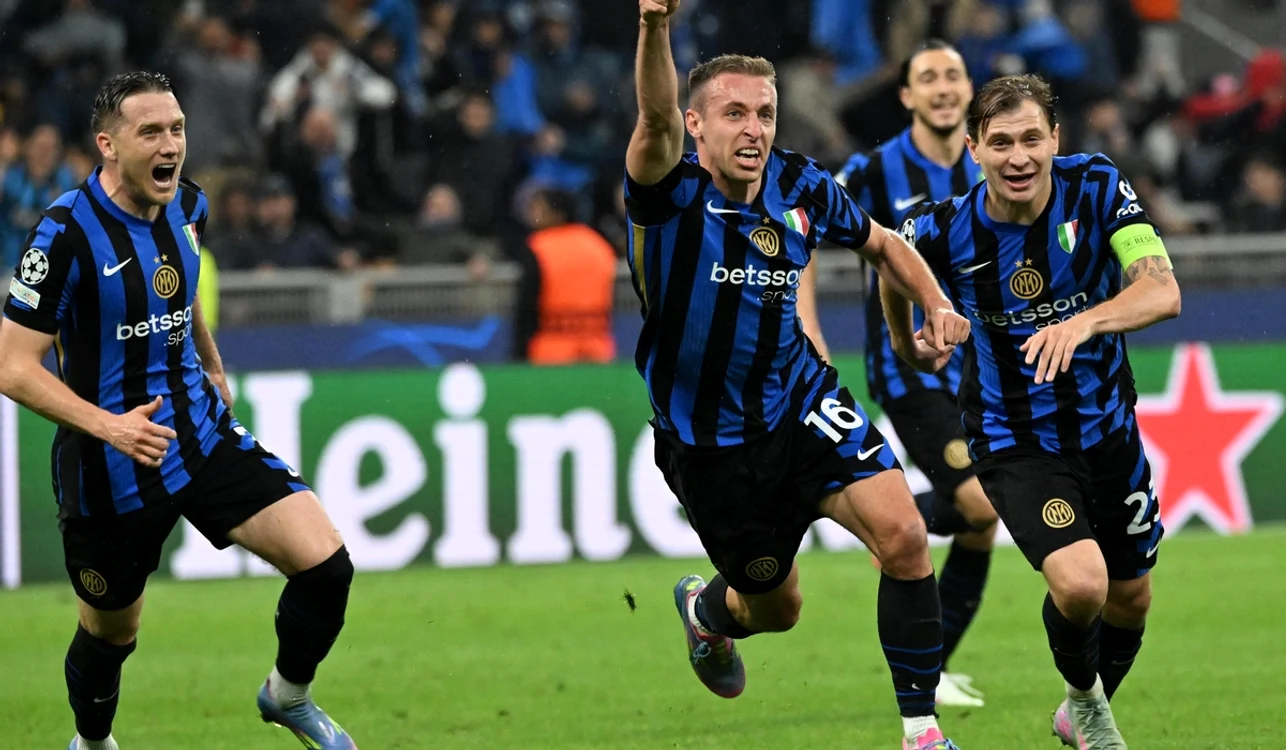 Davide Frattesi (centru) o trimite pe Inter în marea finală (FOTO: EPA)