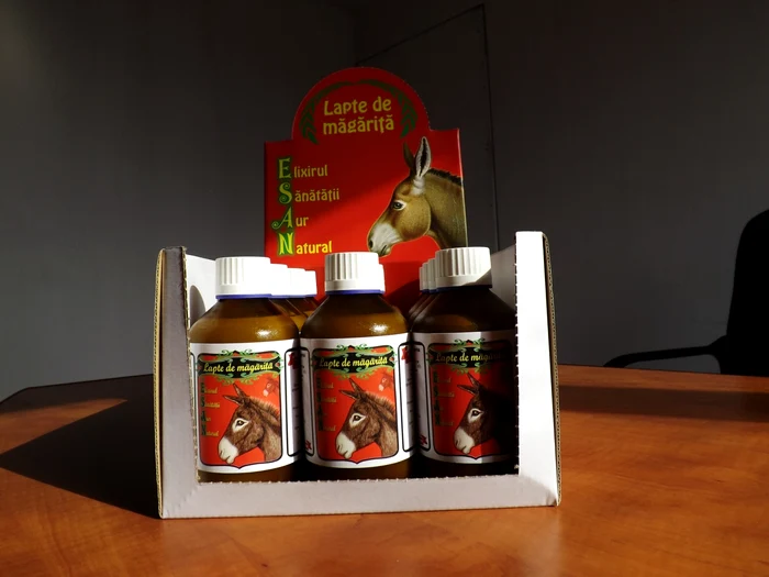 Laptele de măgăriţă e vândut de oamenii de afaceri cu 120 de lei litrul