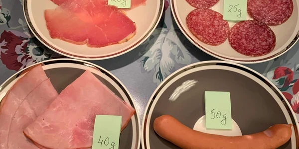 cata sare contin alimentele FOTO faec Mihaela Bilic jpg