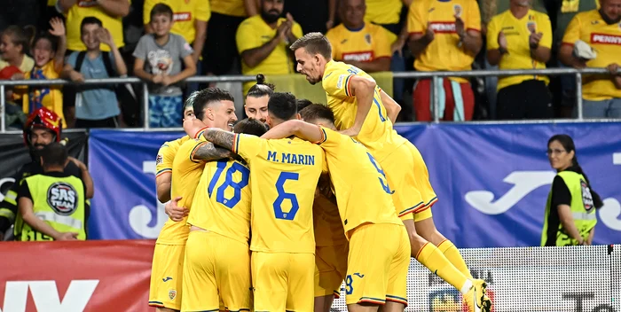 Tricolorii s-au chinuit cu Lituania, dar au scos-o cu bine la capăt. Foto Sportpictures