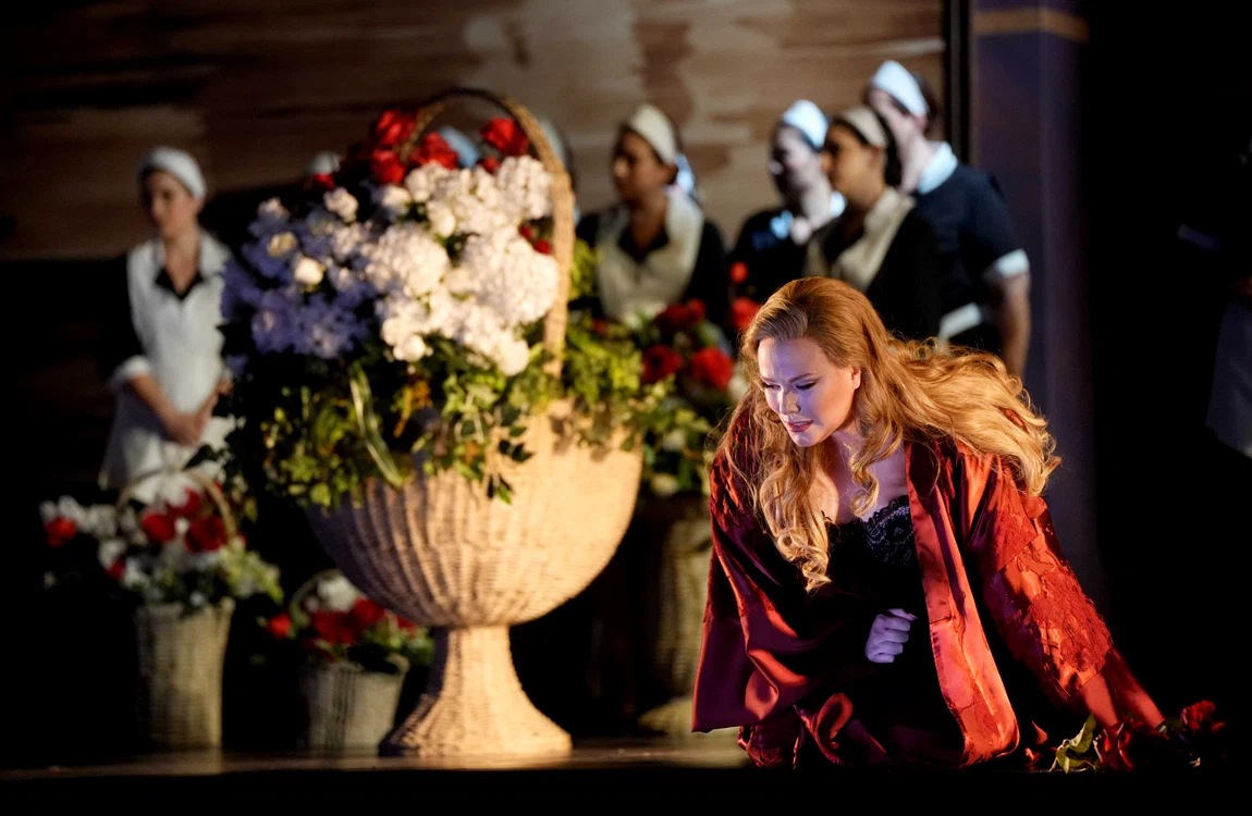 Jessica Pratt. Foto Amati Bacciardi