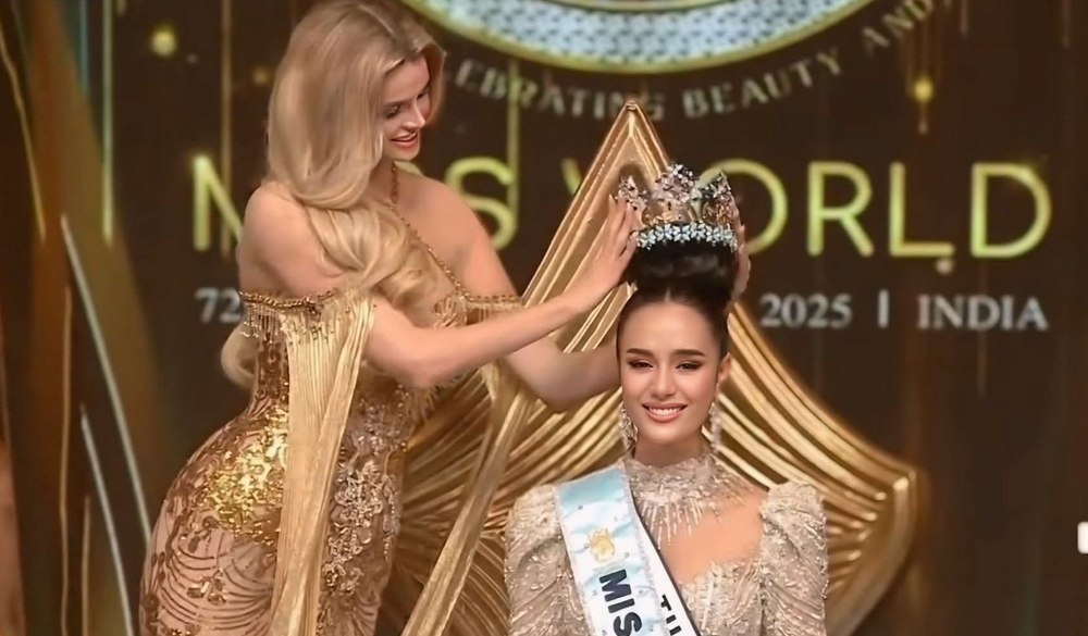 Miss World 2025 a fost câștigat de concurenta din Thailanda. Povestea impresionantă a tinerei de 21 de ani
