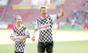 Mika Hakkinen,  alături de fiica lui jpeg
