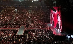Fanii Madonnei au așteptat două ore și jumătate începerea concertului jpeg