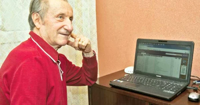 Valentin Borcoman, octogenarul cu patalama de internaut
