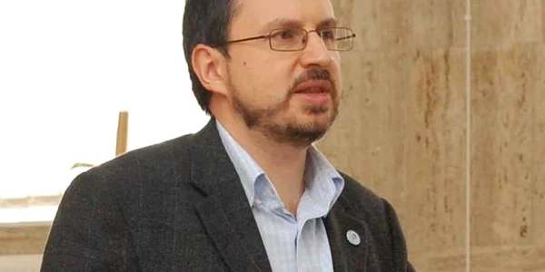 Dr. Călin Bumbuluţ