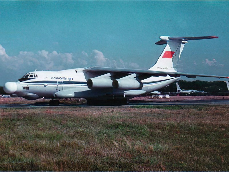 Ucrainenii lovesc un avion A-60 și mai multe obiective militare în Rusia. Dronele Bars și rachetele Neptun au lucrat în tandem