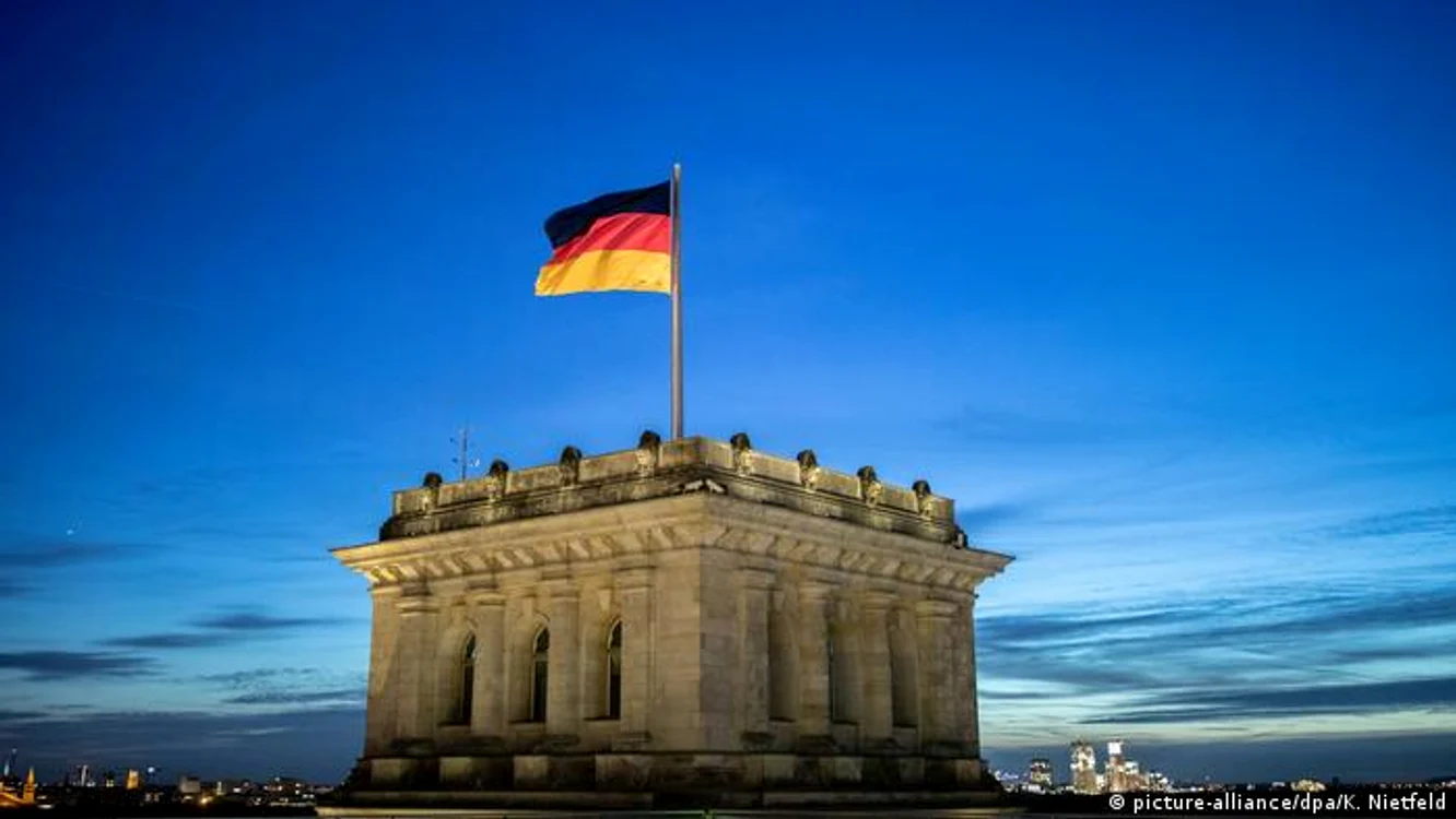 
    Germania ar fi a doua țară europeană, după Austria, care ar putea impune vaccinarea obligatorie a populației Sursa foto: dw.com  
