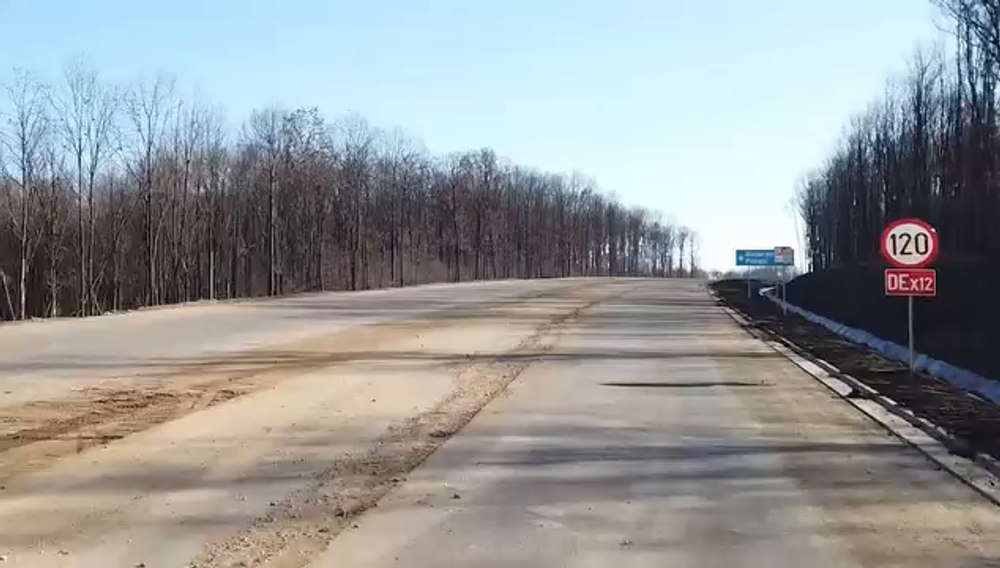 Muncitorii care lucrează la ultimii 12 km din DEx Craiova-Pitești s-au întors pe șantier. S-a anunțat termenul de finalizare