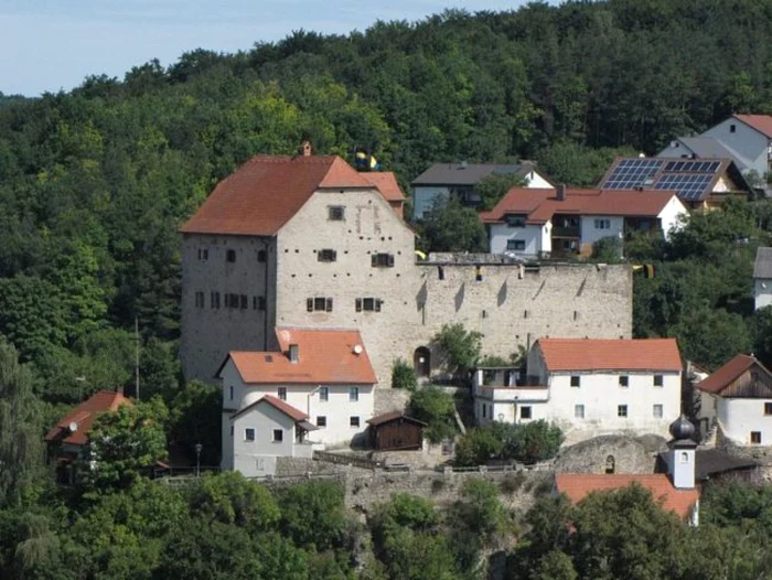 Castelul Wolfseeg germania foto wikipedia