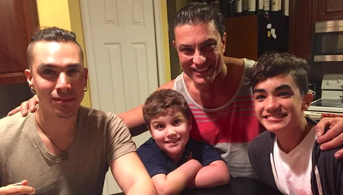 Osvaldo Rios cu toţi cei trei fii ai lui, Giuliano, Osvaldo şi Alessandro