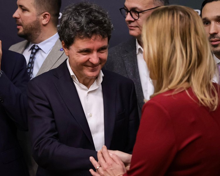 Nicuşor Dan, după ce Elena Lasconi l-a comparat cu Călin Georgescu: „Acum două luni România a fost foarte aproape de dezastru”