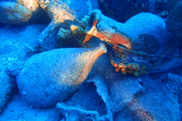 Epava descoperită în apropierea insulei Andros (© Υπουργείο Πολιτισμού)