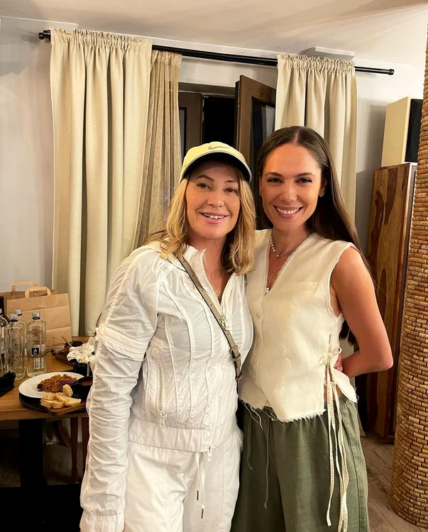 Irina Fodor alături de Nadia Comăneci / Foto: Instagram