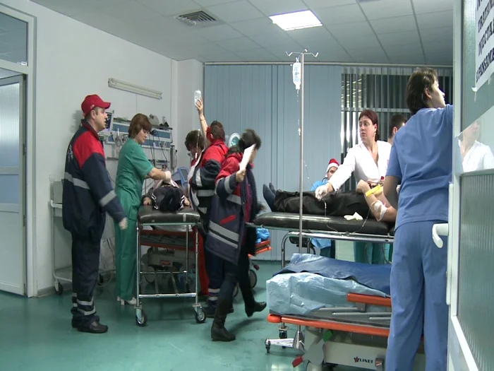 Tânărul a fost adus la spital