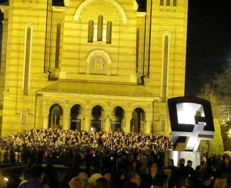 Slujba de Înviere la Catedrala din Timişoara FOTO Ştefan Both