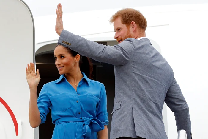 Prințul Harry și Meghan Markle în aeroport, Profimedia (3) jpg