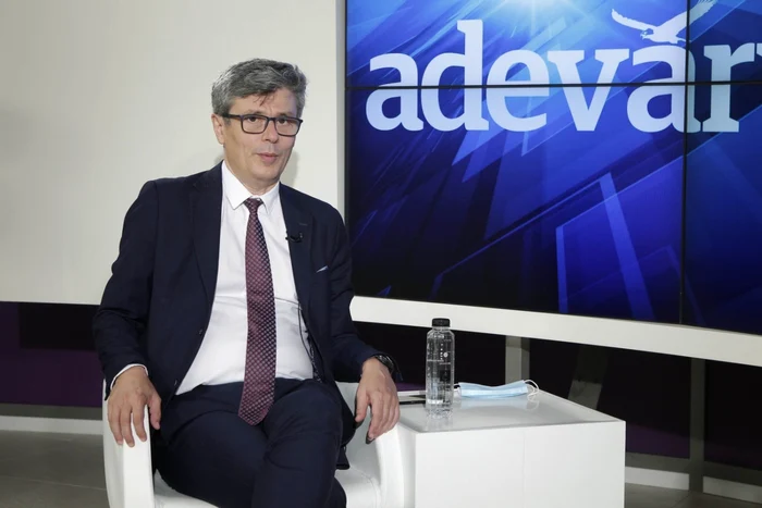 Virgil Popescu a adăugat că salariile demnitarilor au fost îngheţate FOTO Eduard Enea (arhiva)