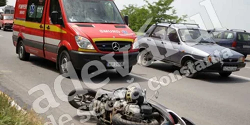 Motociclistul a murit pe loc 