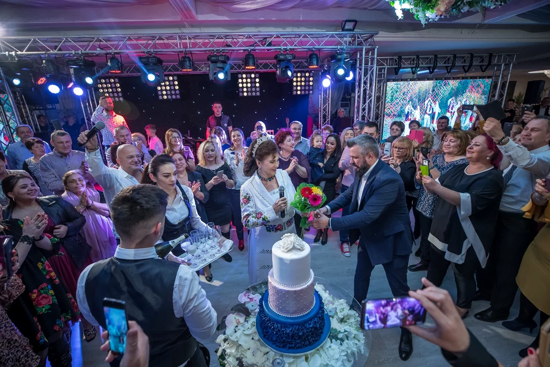 
    Irina Loghin a fost sărbătorită la Constanțafoto: Click!  