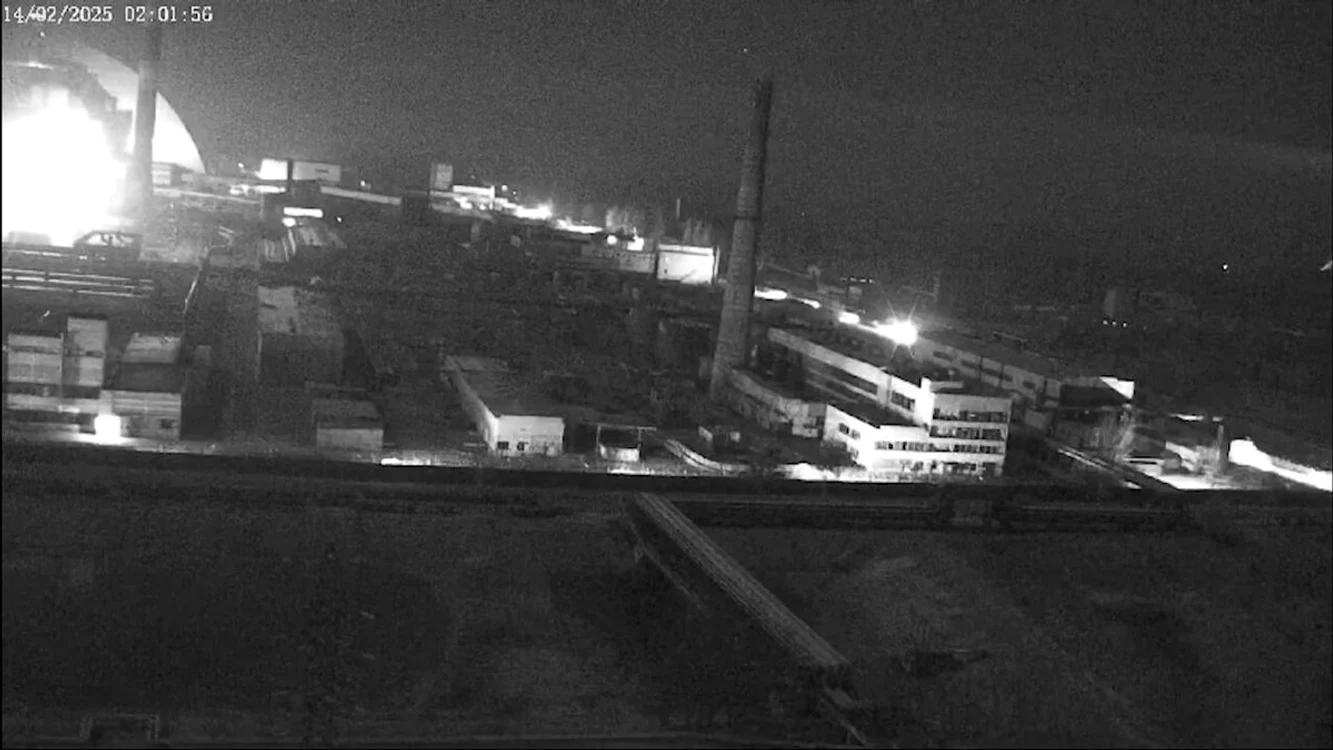 O dronă rusească a lovit sarcofagul care protejează reactorul nuclear FOTO: X
