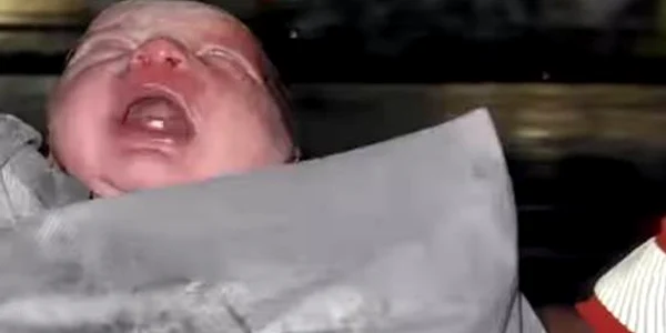bebelus jpg