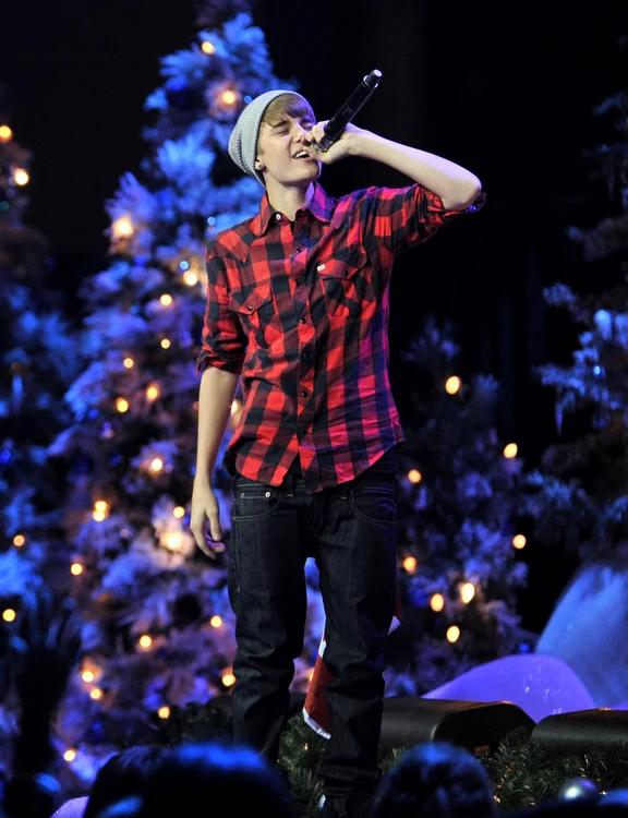 MuchMusic Presents: Justin Bieber Home For The Holidays Christmas Concert jpeg